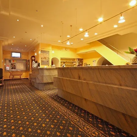 Flueela - The Unbound Collection By Hyatt Davos