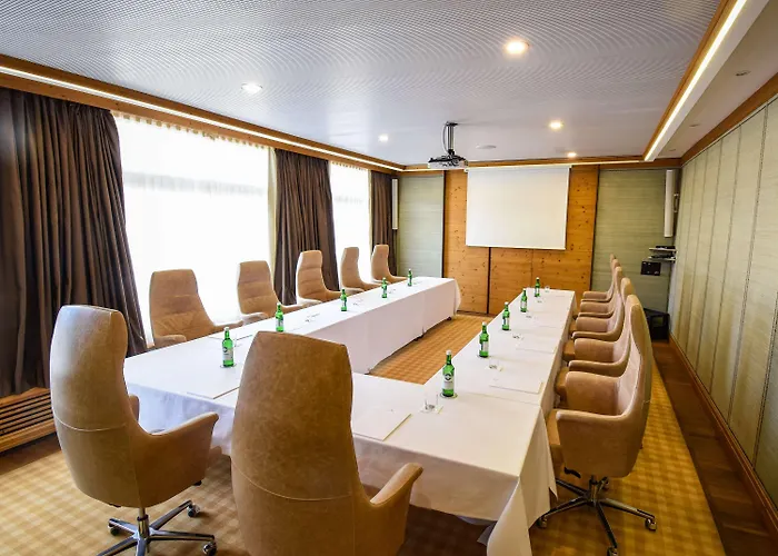 Hotell Flueela - The Unbound Collection By Hyatt Davos