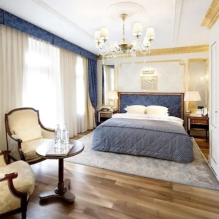 מלון Flueela - The Unbound Collection By Hyatt 5*