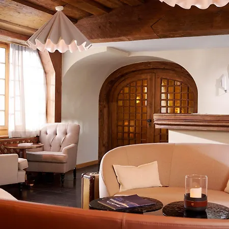 Flueela - The Unbound Collection By Hyatt